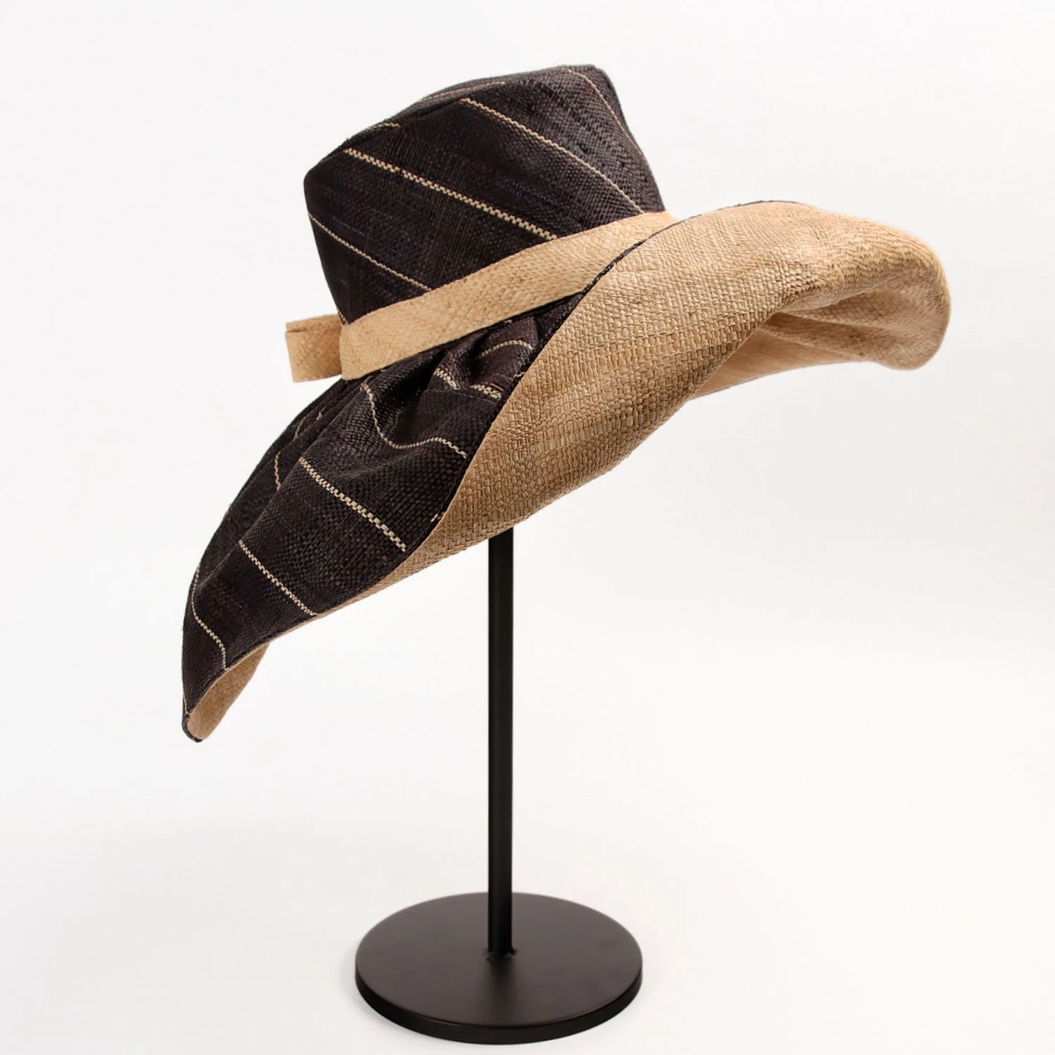 Europejska amerykańska moda letnia Retro Raffia kapelusz z dużym rondem kobiety odkryty plaża krem do opalania słomkowy kapelusz pokaż elegancka luksusowa słomkowa czapka Europejska amerykańska moda letnia Retro Raffia kapelusz z dużym rondem kobiety odkryty plaża krem do opalania słomkowy kapelusz pokaż elegancka luksusowa słomkowa czapka