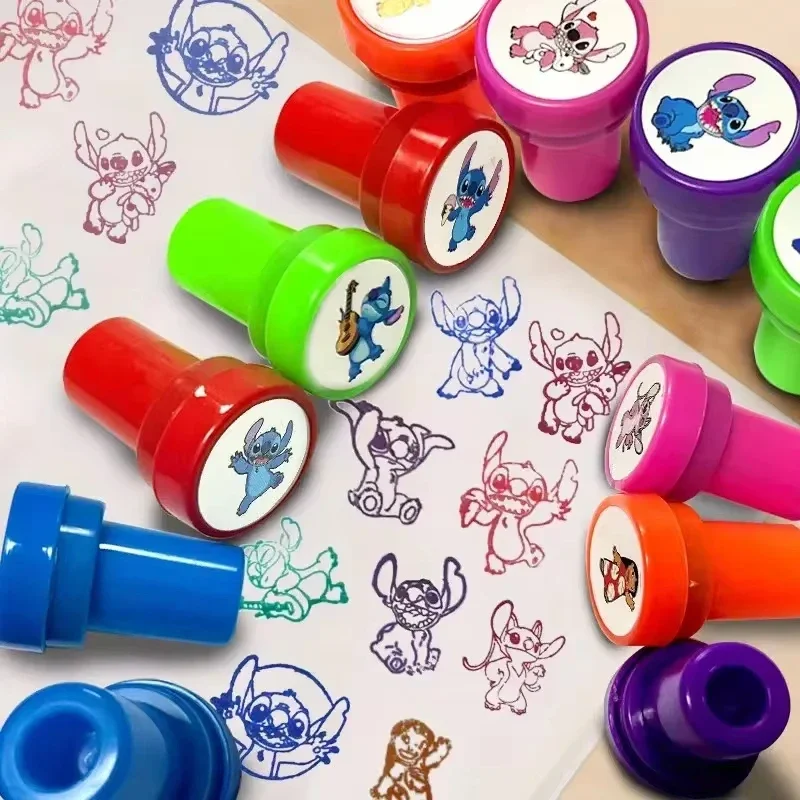12 SZT. Disney Stitch Kreskówkowe Pieczątki Prezent na Urodziny dla Dzieci Pieczątka z Wzorem Stitcha Prezent…