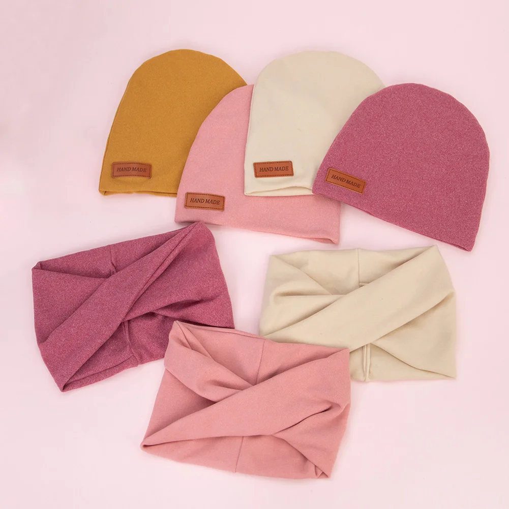 2 sztuk/zestaw dziewczynek turban kapelusze szalik niemowlę skórzana etykieta Stick jesień zimowe czapki… 2 sztuk/zestaw dziewczynek turban kapelusze szalik niemowlę skórzana etykieta Stick jesień zimowe czapki…