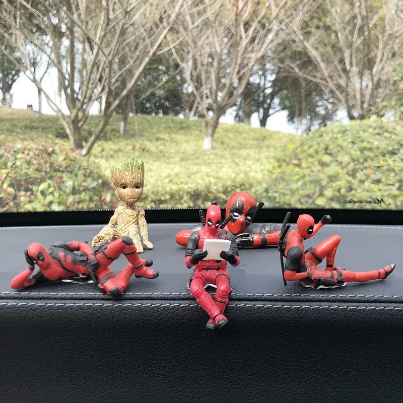 Anime Deadpool figurka dekoracja wnętrza samochodu zabawki modele siedzące X-Men Mini figurka wisiorek…