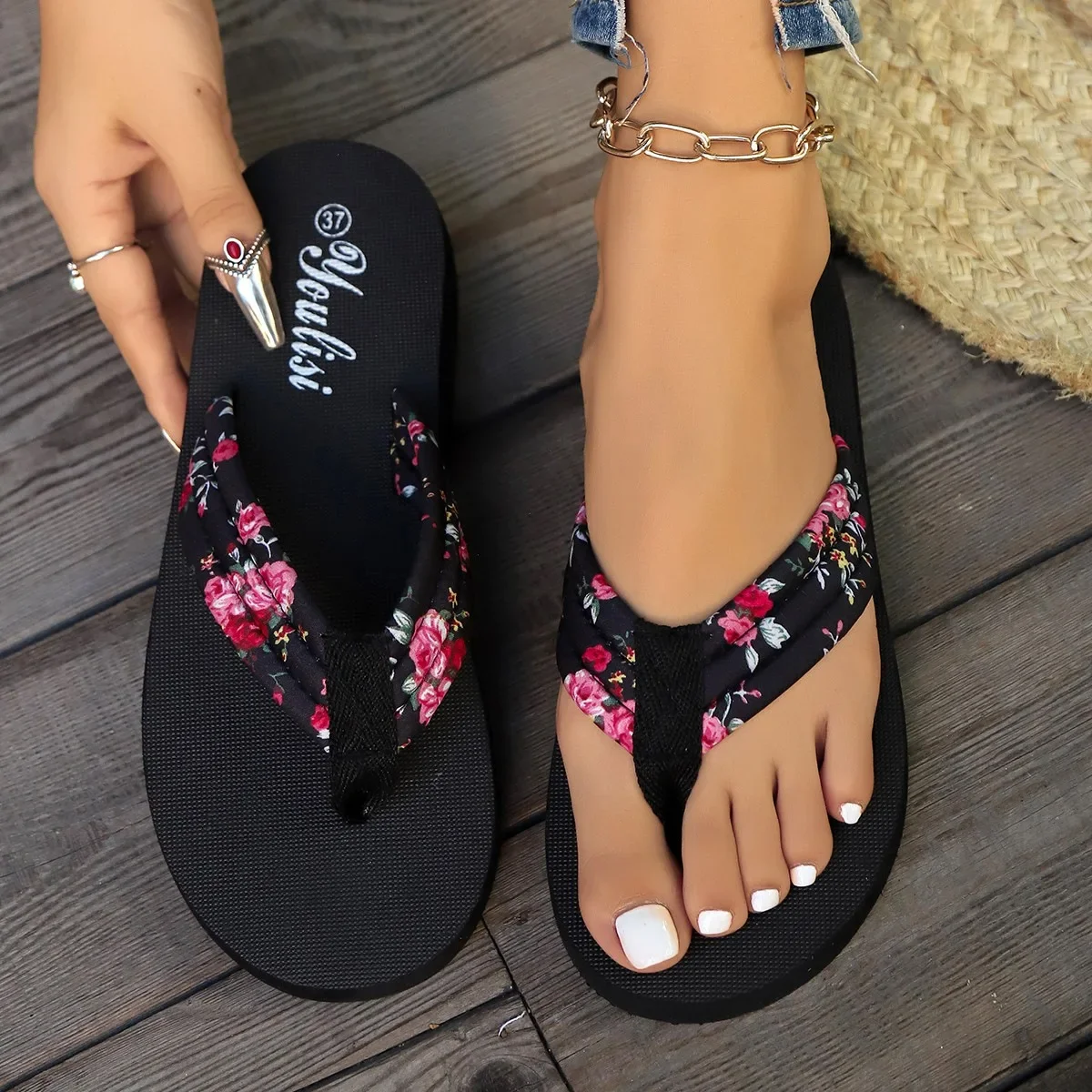 Damskie klapki na lato artystyczna satynowa wstążka kobiece Flip Flop plaża proste rekreacyjne buty damskie… Damskie klapki na lato artystyczna satynowa wstążka kobiece Flip Flop plaża proste rekreacyjne buty damskie…