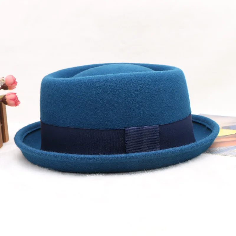 Jesienna i zimowa wełniana czapka fedora w stylu koreańskim, unisex, mały cylinder z okrągłym rondem i… Jesienna i zimowa wełniana czapka fedora w stylu koreańskim, unisex, mały cylinder z okrągłym rondem i…