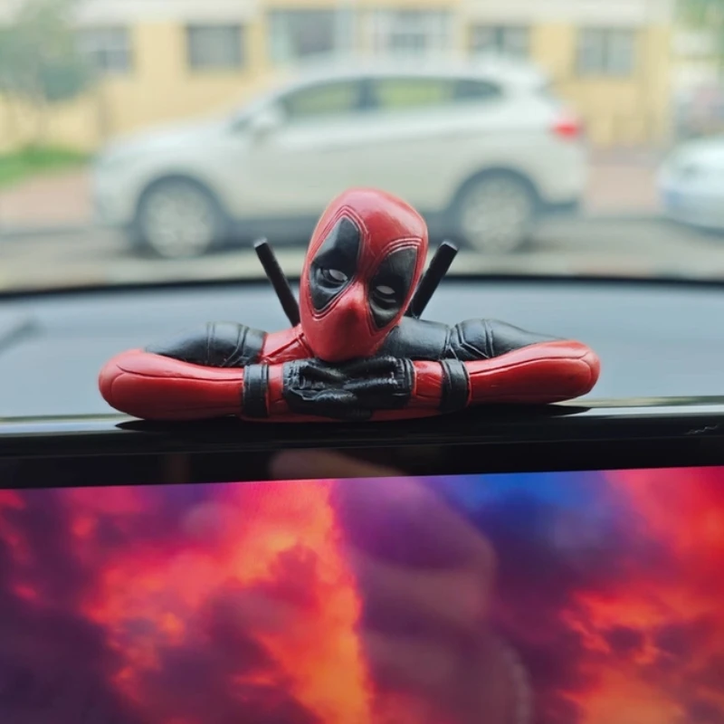 Kreskówkowy Mini Deadpool Ozdoba na Biurko Komputerowe, Uspokajająca Zabawka, Towarzysz na Stres, Dekoracja… Kreskówkowy Mini Deadpool Ozdoba na Biurko Komputerowe, Uspokajająca Zabawka, Towarzysz na Stres, Dekoracja…