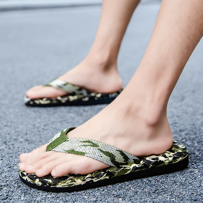 Męskie klapki w kamuflażu kapcie buty sandały pantofel kryty odkryty Casual mężczyźni antypoślizgowe lekkie… Męskie klapki w kamuflażu kapcie buty sandały pantofel kryty odkryty Casual mężczyźni antypoślizgowe lekkie…