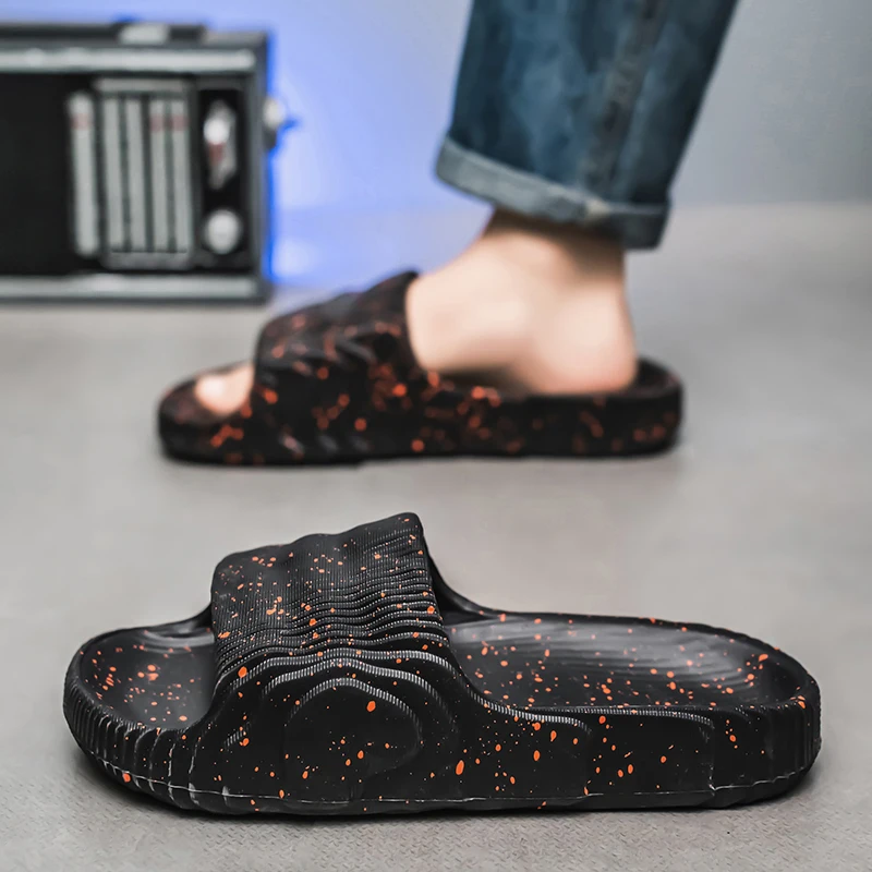 Męskie letnie kapcie na co dzień Męskie czarne slajdy wsuwane Miękkie, lekkie buty na plażę do domu Męskie letnie kapcie na co dzień Męskie czarne slajdy wsuwane Miękkie, lekkie buty na plażę do domu