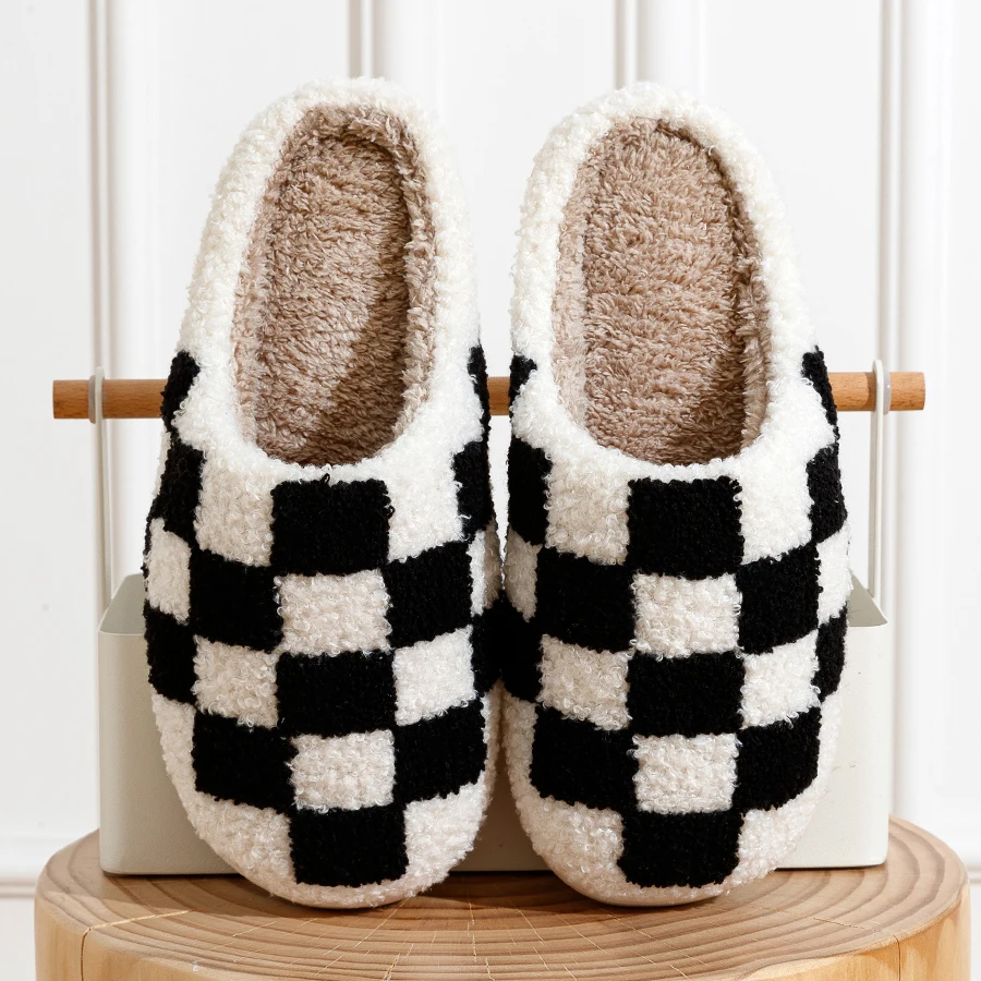 Nowe rozmyte kapcie moda Checker kryty haft buty domowe przytulna kobieta zimowe puszyste buty Retro w kratkę… Nowe rozmyte kapcie moda Checker kryty haft buty domowe przytulna kobieta zimowe puszyste buty Retro w kratkę…