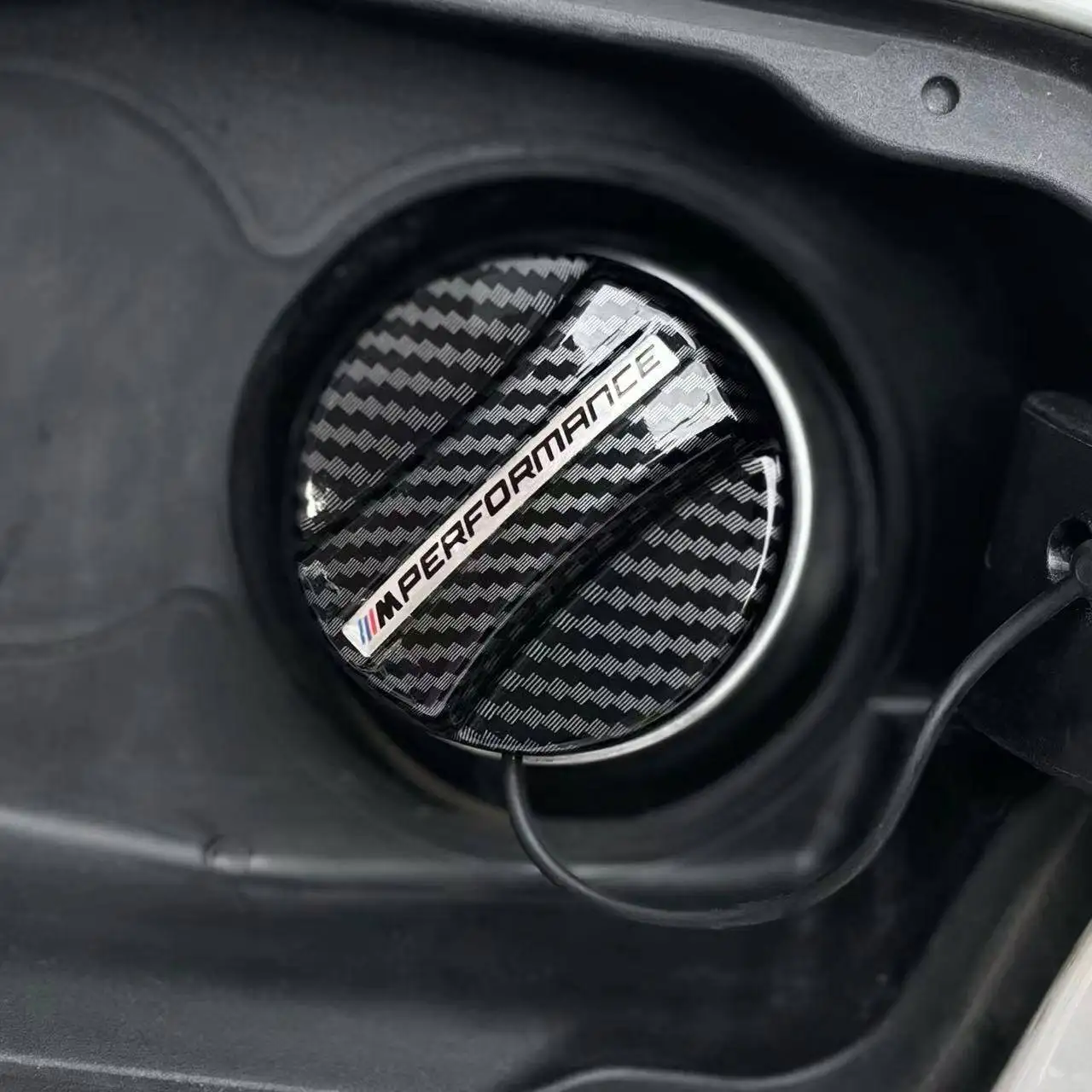 Osłona zbiornika paliwa z włókna węglowego, nakładka na korek wlewu paliwa do BMW G80 G06 G07 G42 G14 G15 G16…