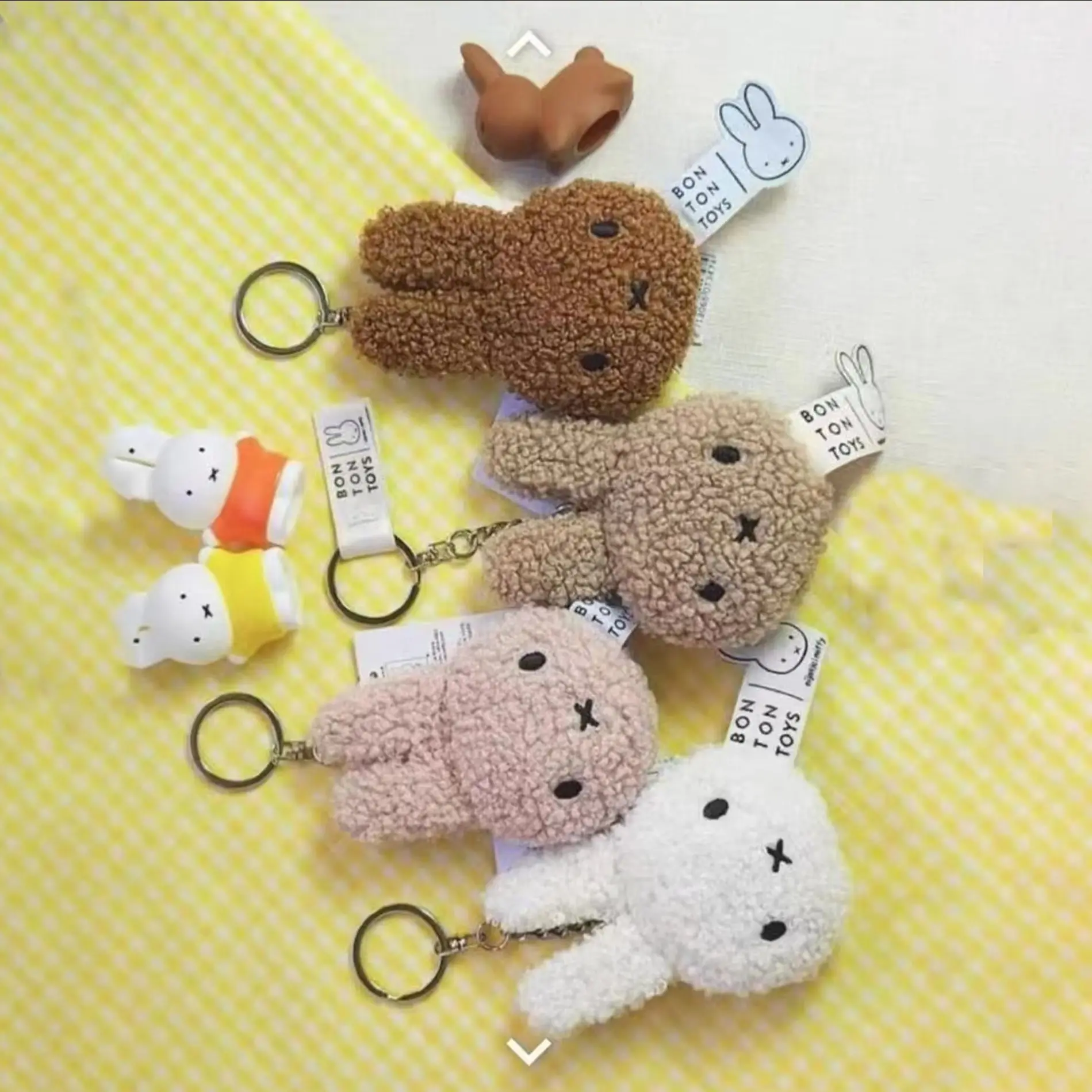 Uroczy breloczek do kluczy w kształcie głowy króliczka Miffy, zawieszka do plecaka, ozdobny dodatek, zabawka… Uroczy breloczek do kluczy w kształcie głowy króliczka Miffy, zawieszka do plecaka, ozdobny dodatek, zabawka…