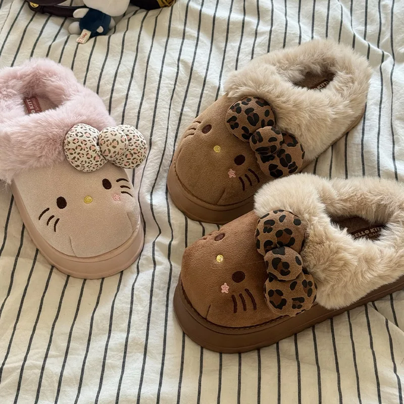 Zimowe damskie kapcie Hello Kitty na jesień i zimę, kawaii, ciepłe, bawełniane, domowe buty do noszenia w… Zimowe damskie kapcie Hello Kitty na jesień i zimę, kawaii, ciepłe, bawełniane, domowe buty do noszenia w…